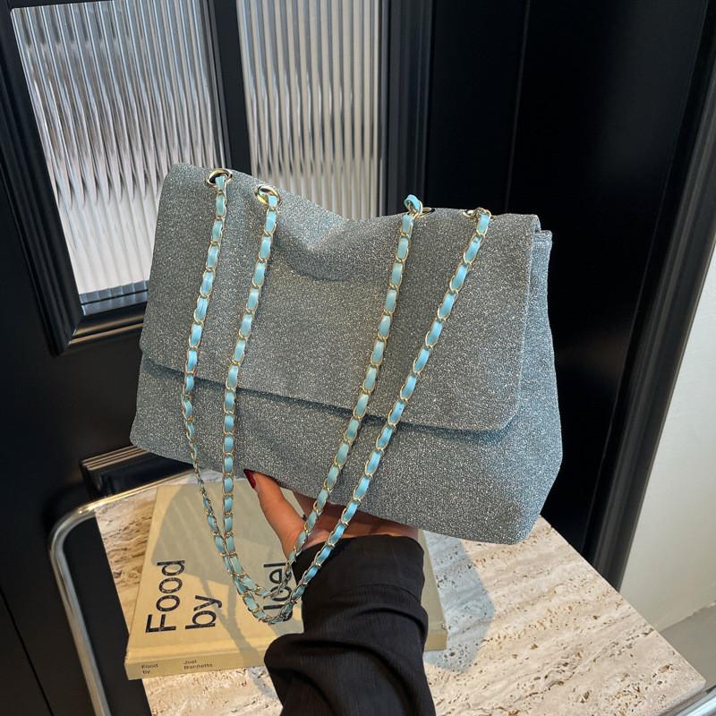 2024 Новая Мода для Городских Жителей Ретро Вельветовая Большая Вместимость Простая Сумка Через Плечо Кроссбоди на Цепочке Для Женщин Черного Цвета