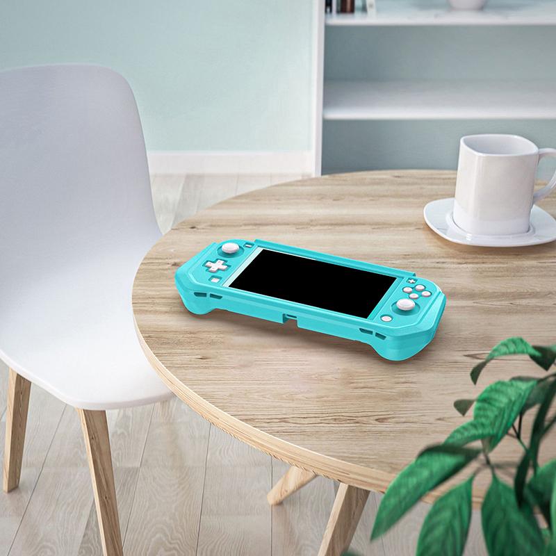 Игровой набор аксессуаров для Switch Lite: защитный чехол для NS Switch Lite, держатель для консоли.