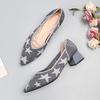 Spring and Autumn Flying Knitted Single Shoes Medium Heel Knitted Flying Thread Knitted Pointed Boat Shoes Original Thick Heel