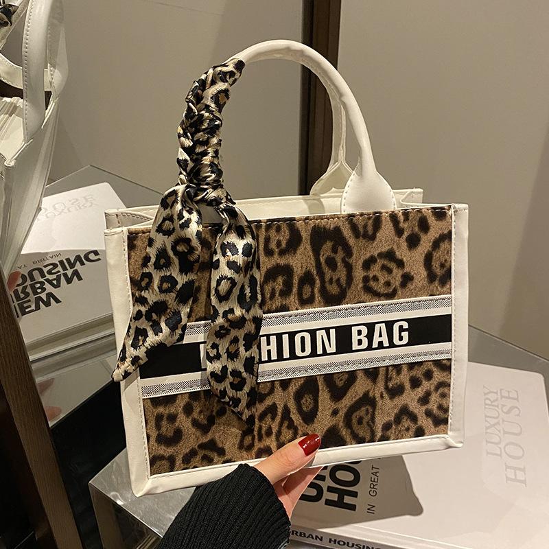 Новые модные трендовые сумки, сумки большой вместимости, сумки для шопинга и путешествий, сумки на плечо, квадратные сумки, женские сумки