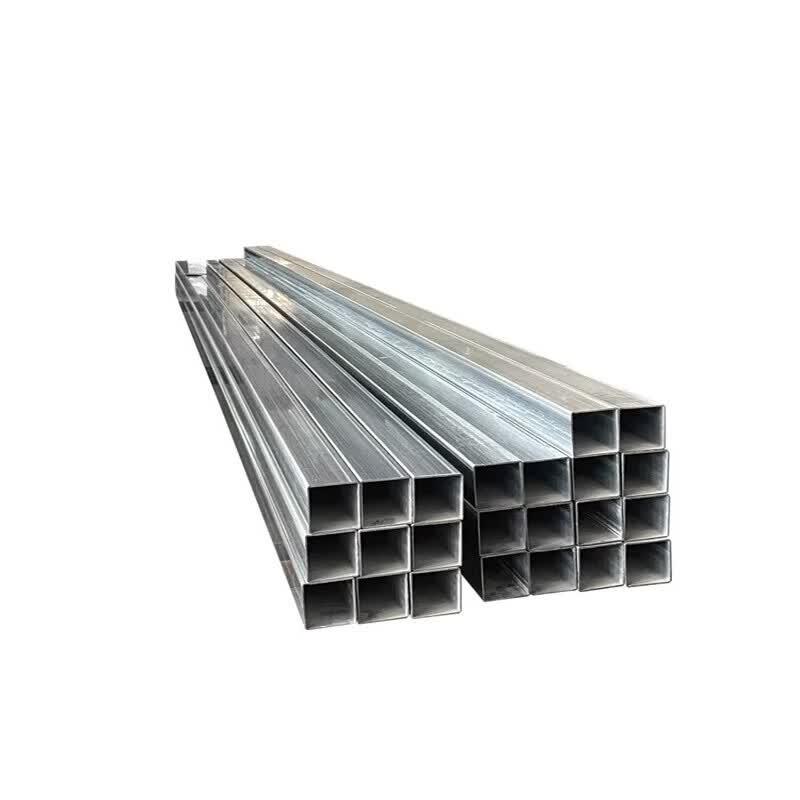Оцинкованная квадратная труба 30x30x1,5 мм