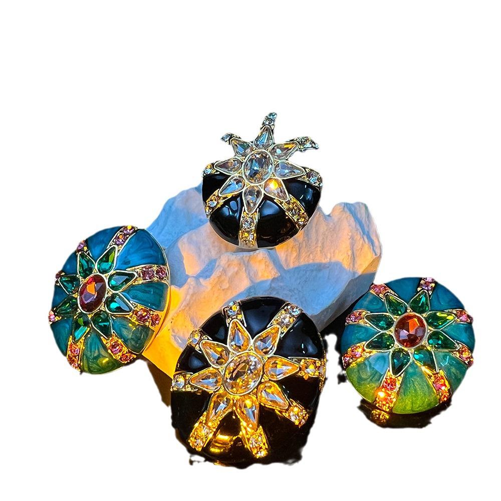 Элегантные серьги-пусеты из перегородчатой эмали: Ретро придворный стиль, медь с золотым покрытием, универсальный темперамент с новым китайским дизайном.