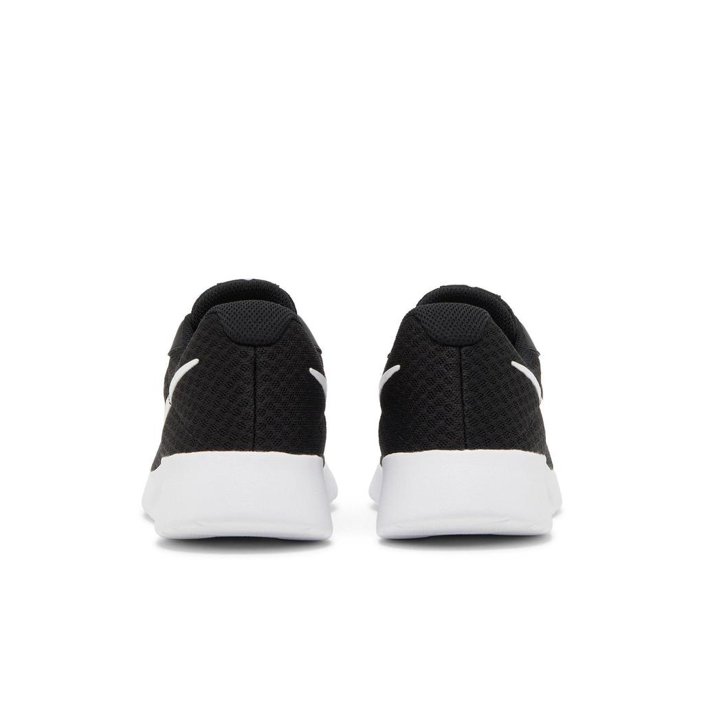 Nike Женские Tanjun 'Черный Белый' (женские размеры) Черный / Едва ли Вольт / Черный / Белый Повседневная обувь DJ6257 004