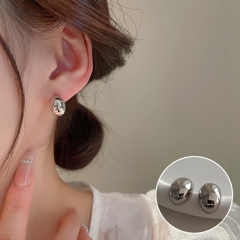 Серьги-гвоздики в форме капли воды: Элегантные, простые серьги-крючки для женщин - Изящный стиль и удобные для повседневной носки