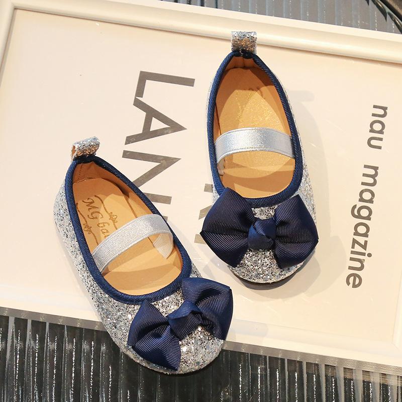 Повседневная обувь для девочек, детские туфли на плоской подошве, блестящие кожаные туфли принцессы, детские мюли с бабочкой и пайетками, модные новинки 2024 года для вечеринок, балетки
