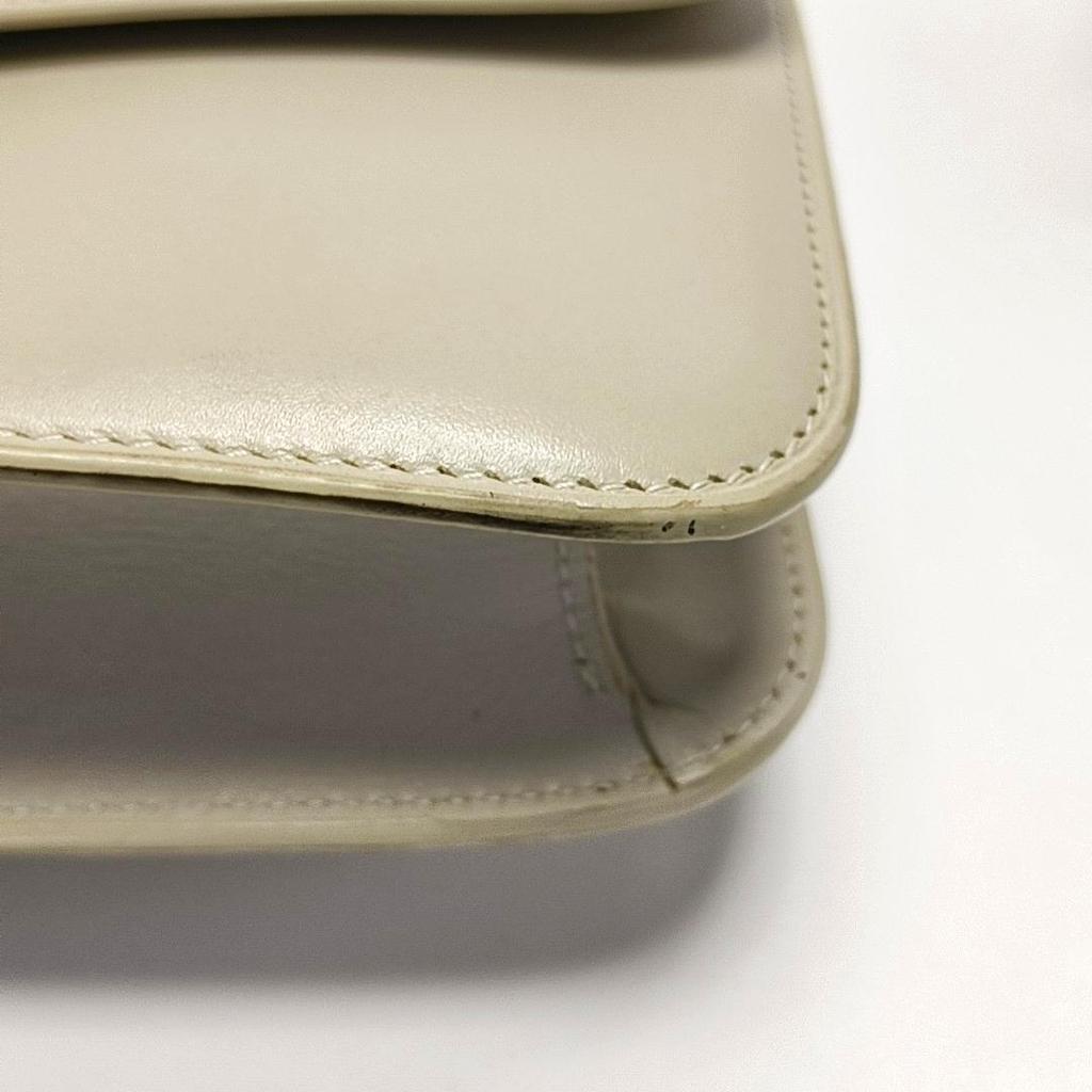 [Pre-Owned] Gray Leather Shoulder Bag - Very Good #1UM6BTZ