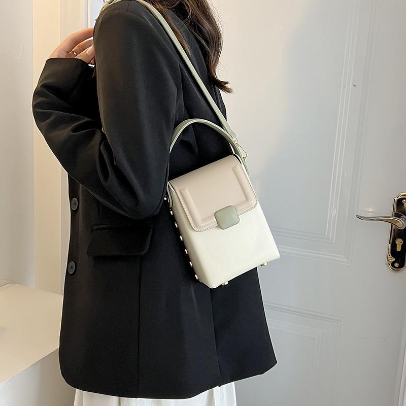 Премиальная мини-маленькая сумка женская 2025 новая осенне-зимняя сумка-мессенджер маленькая и легкая маленькая квадратная сумка сумка для мобильного телефона