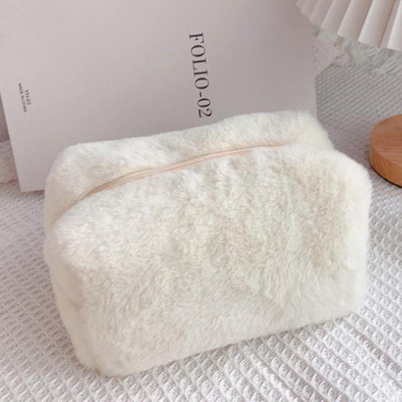 1 Pc Solid Color Fur Makeup Bag for Women Soft Travel Cosmetic Bag Organizer Case Young Lady Make Up Case Necessaries