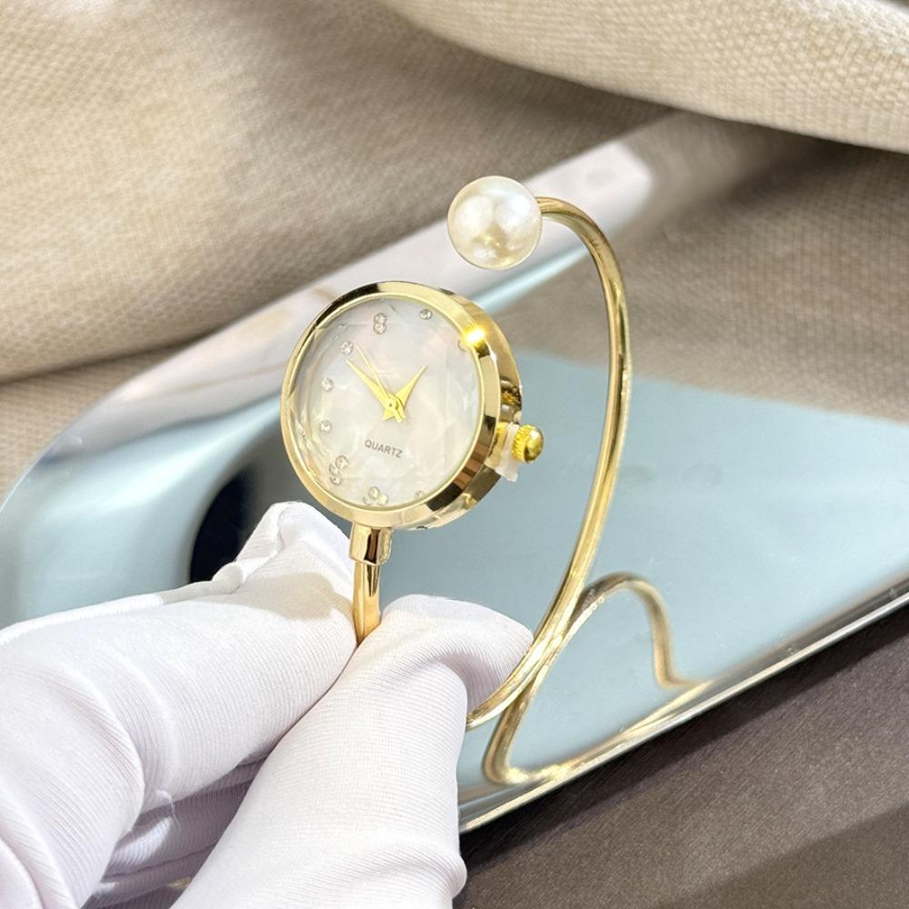 Elegant Alloy Ladies Quartz Wristwatch Rose Gold Rhinestone Bracelet Watch Imitation Pearl Vintage Small Dial Watch Women's