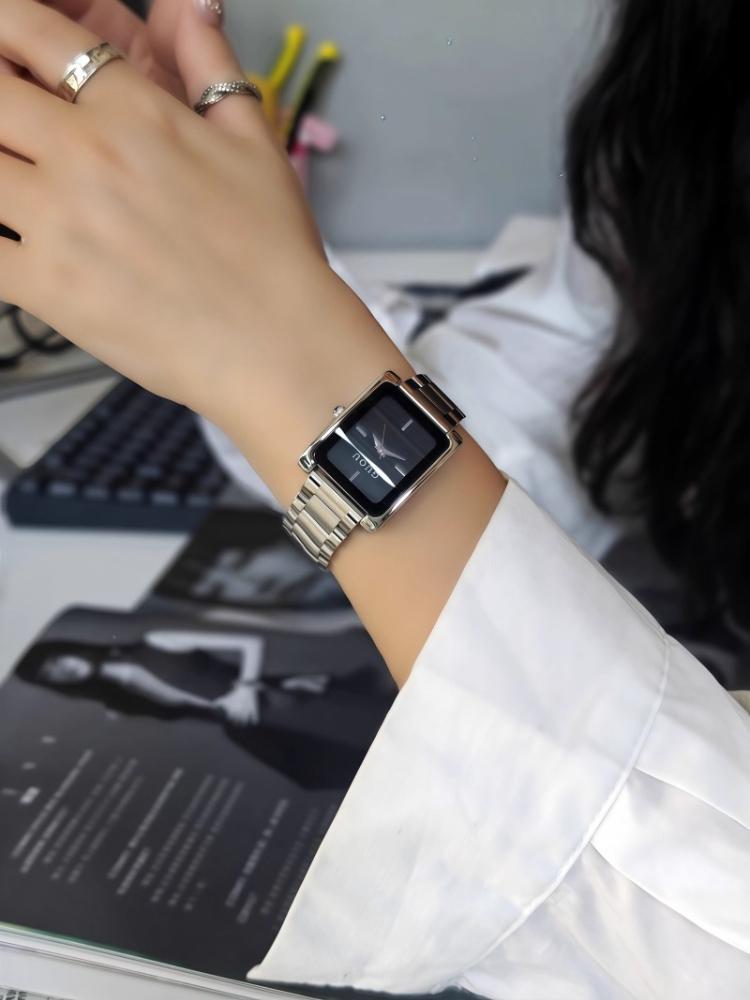 Luxury Rectangular Stainless Steel Women's Watch Fashion Simple Quartz Watch Waterproof Elegant Women's Quartz Watch