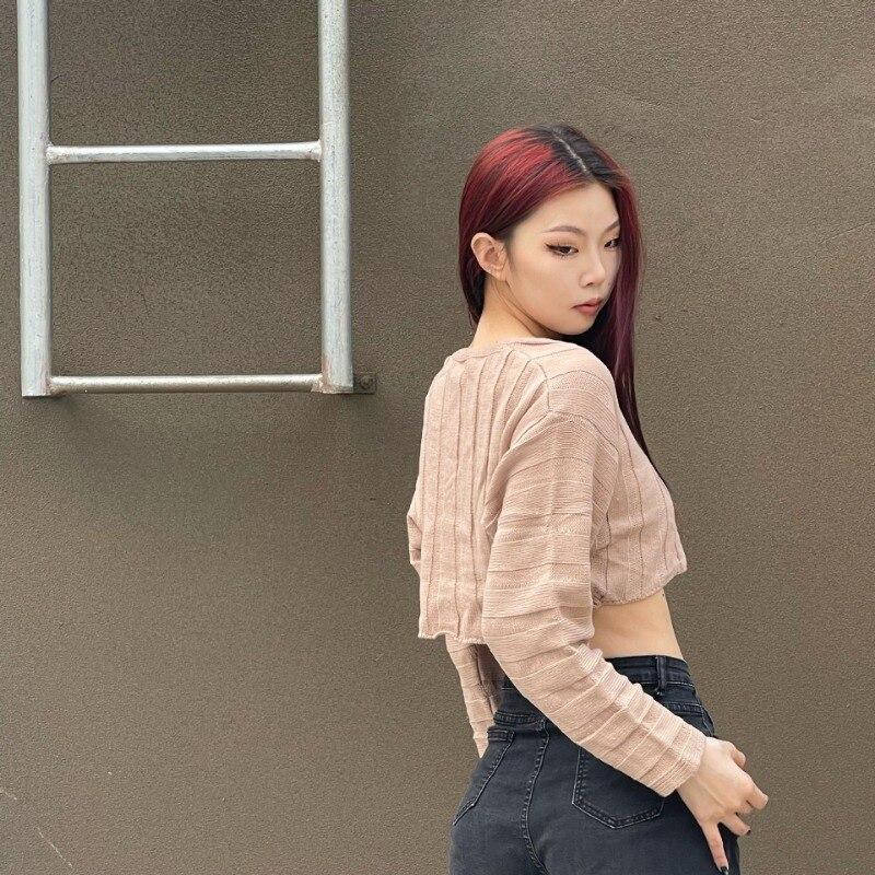 Осенние женские пуловеры с длинными рукавами, сексуальные короткие топы с v-образным вырезом, обнажающие талию, свитера, повседневная свободная однотонная трикотажная одежда 28489