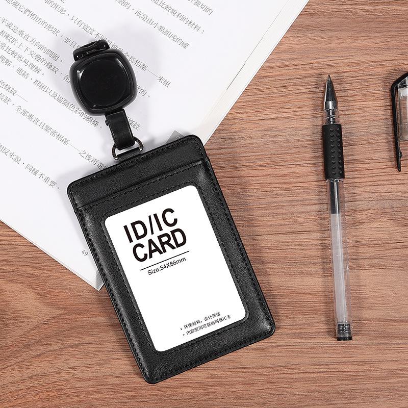 Двусторонний держатель для ID-карт из натуральной кожи с выдвижным шнурком: Горизонтальные и вертикальные прорези для бейджа сотрудника или выставочного билета