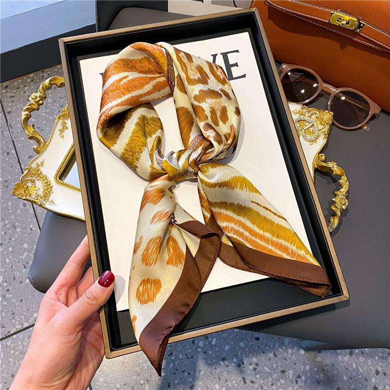 70*70cm Silk Shawl Square Printed Scarf Women Satin Neck Hair Band Soft Neckerchife Kerchief Bandana Foulard