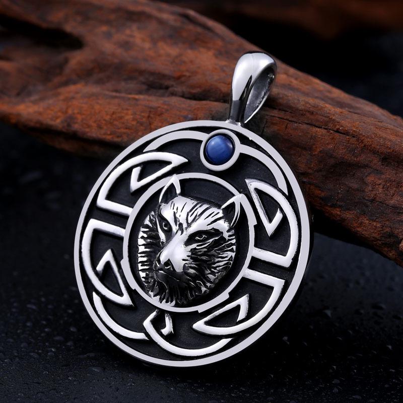 Кулон Железный Человек Голова Волка: Мужская титановая сталь с бриллиантовой инкрустацией