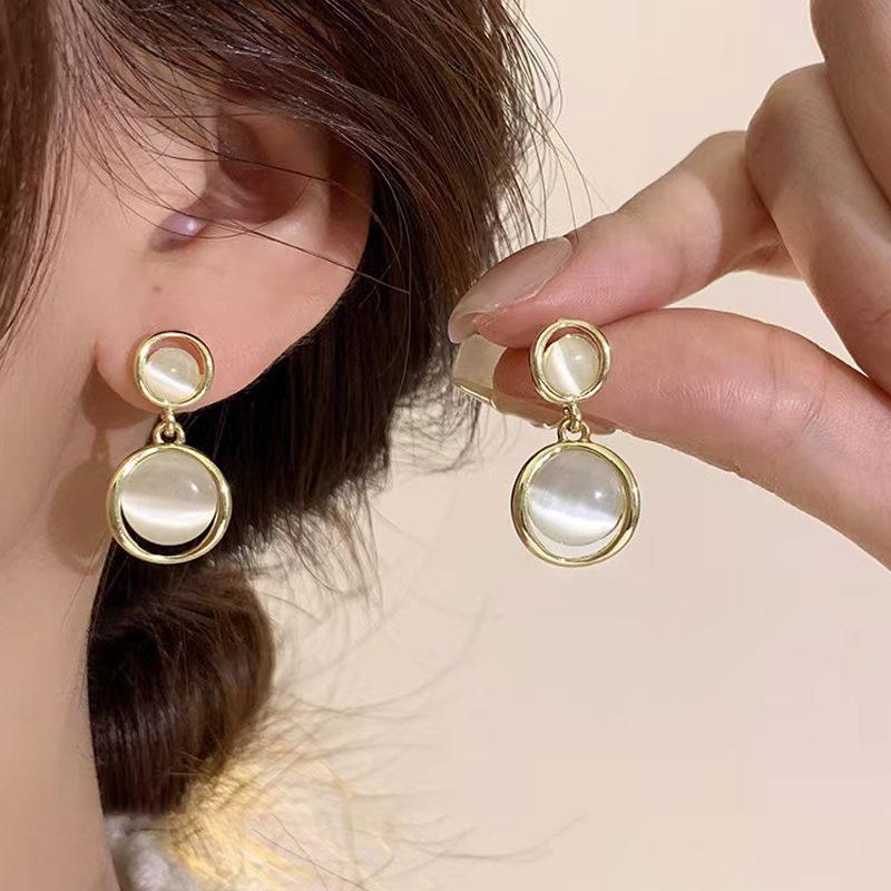 Light Luxury Advanced Sense Minimalist Temperament Geometric Earrings For Women