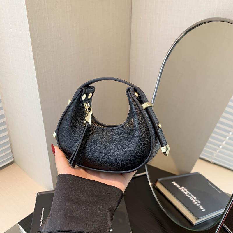 2024 Женская Высококлассная Сумка-пельмень полумесяцем: Универсальная, Популярная, Маленькая Сумочка