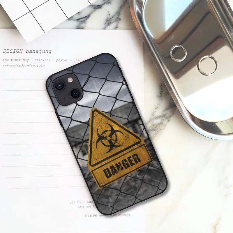 Чехол для телефона с противогазом опасной радиационной зоны для iPhone 11 12 Mini 13 14 15 Pro XS Max X Plus SE XR Shell