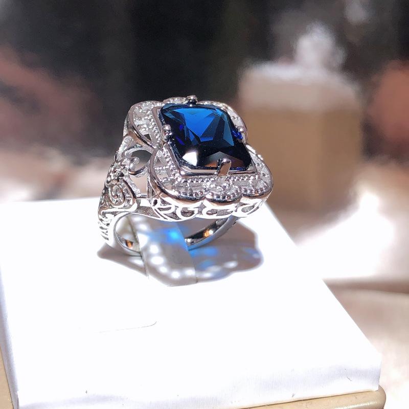 Кольцо с ажурным узором Sapphire Court