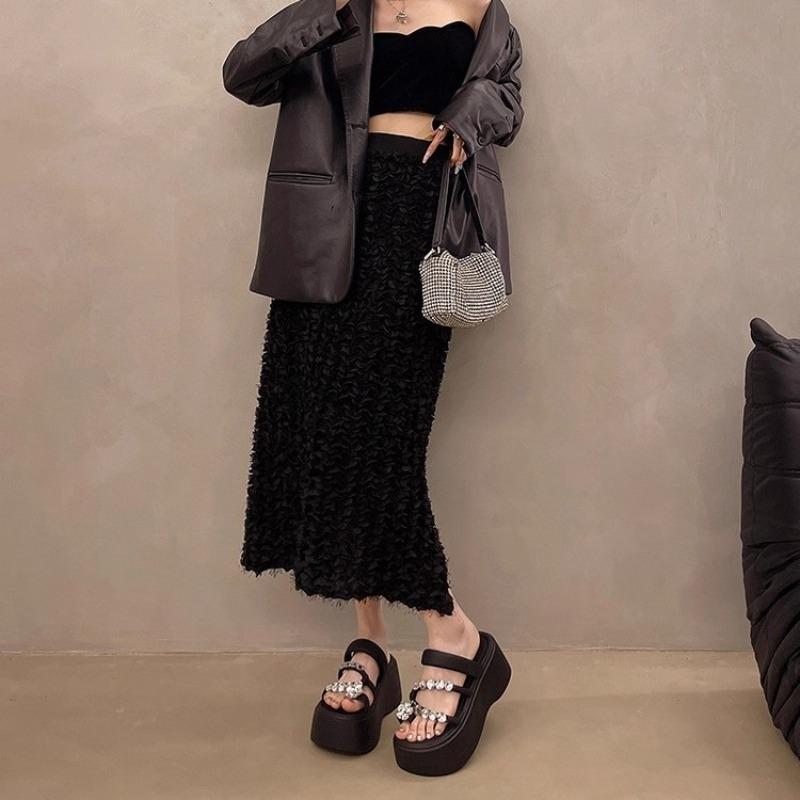 Модная накидка с юбкой, сандалии на высоком каблуке с носком из страз для летней женской обуви, новые крутые шлепанцы на танкетке