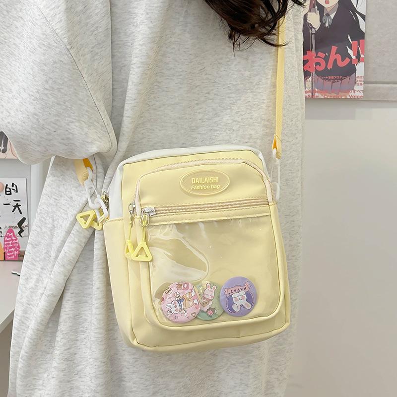 A Sweet and Color-blocking Crossbody Bag with A Single Shoulder