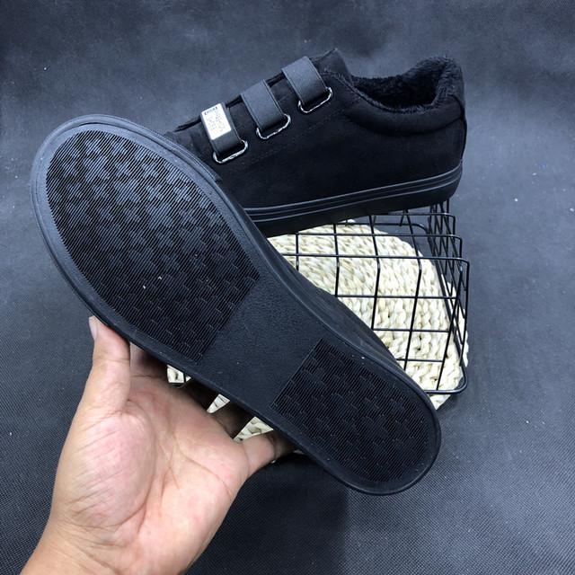 Новое поступление модные зимние черные бархатные теплые хлопковые мокасины без застежек Zapatos de hombre