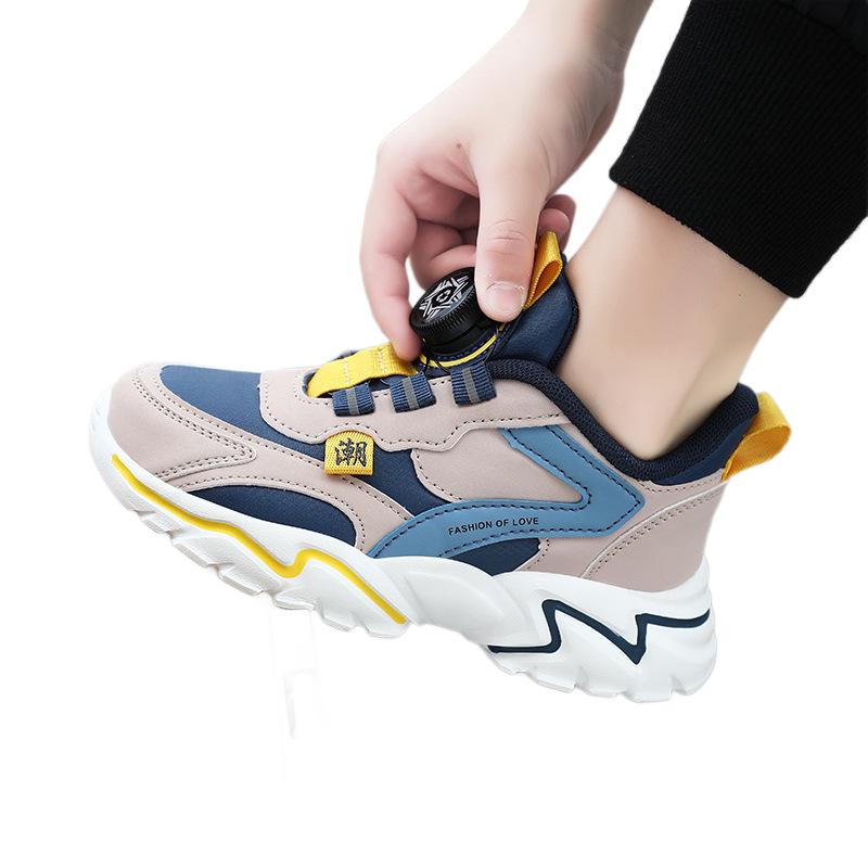 Children's athletic shoes, new style for boys, featuring a rotating buckle, breathable mesh, and non-slip soles, suitable for running and designed