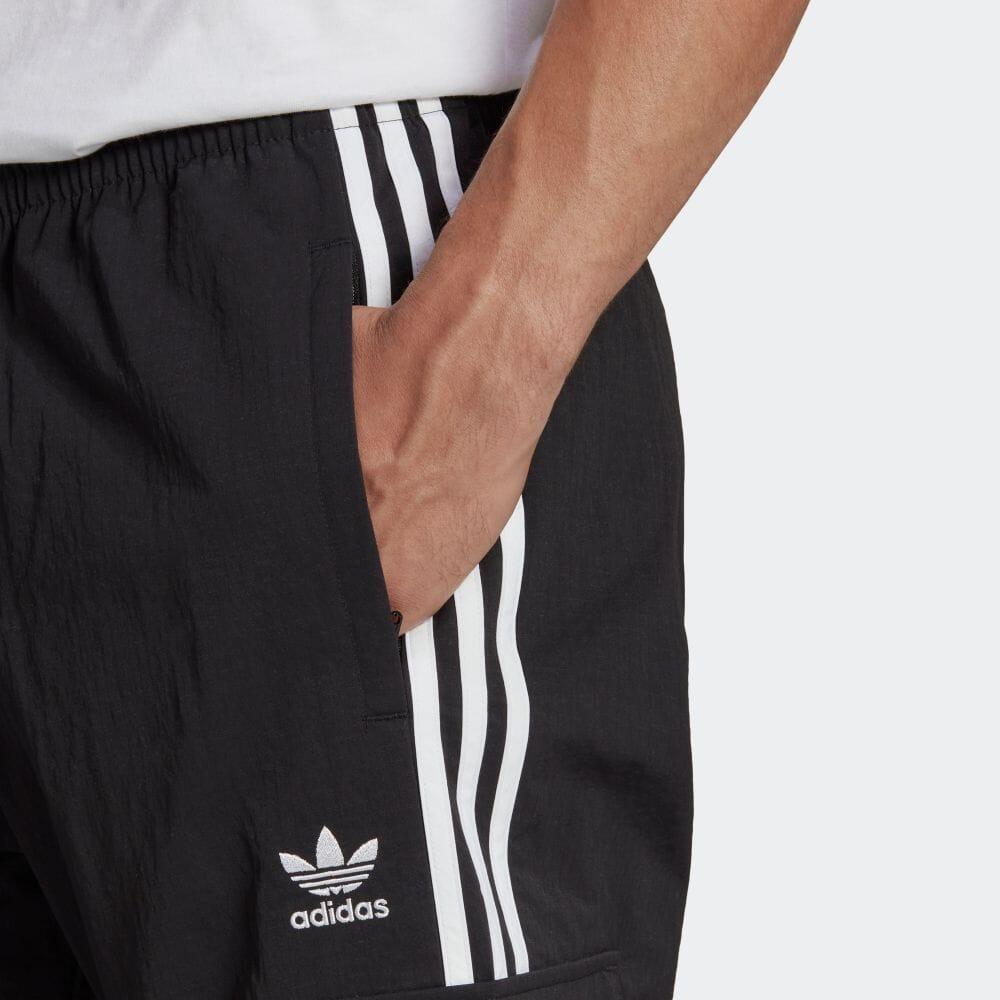 adidas Брюки-карго Adicolor Classics с тремя полосками HR3364