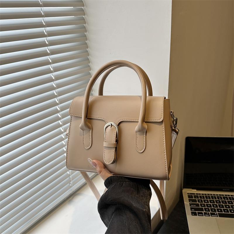 Осень новая персонализированная простая текстура маленькая квадратная сумка нишевый дизайн женская повседневная на плечо сумка-мессенджер