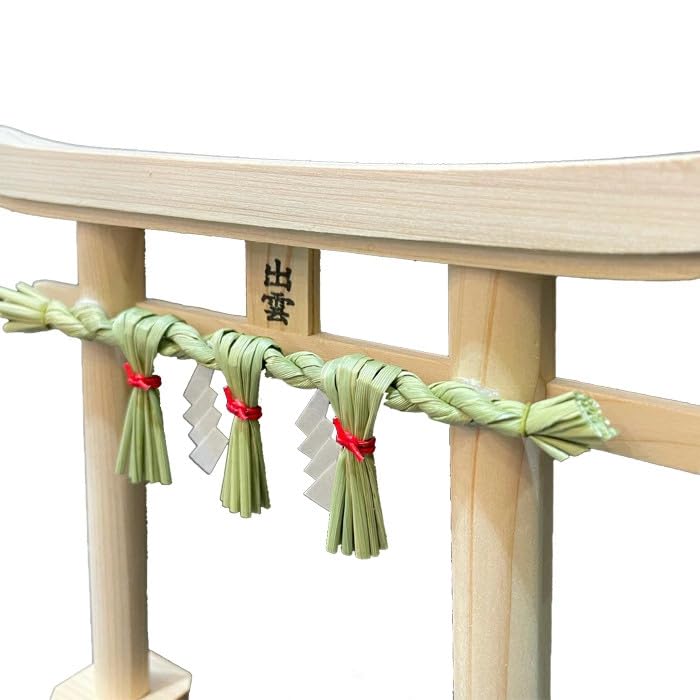 Hiranoya Torii Gate, Izumo Shimenawa, Shinto Shrine, Made in Japan with Hinoki Wood and Rice Straw, 19cm x 16cm