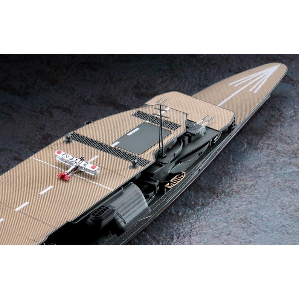 Hasegawa 1/700 Авианосец Императорского японского флота Акаги Трехпалубный Набор с Бипланами Пластиковая Модель 30072