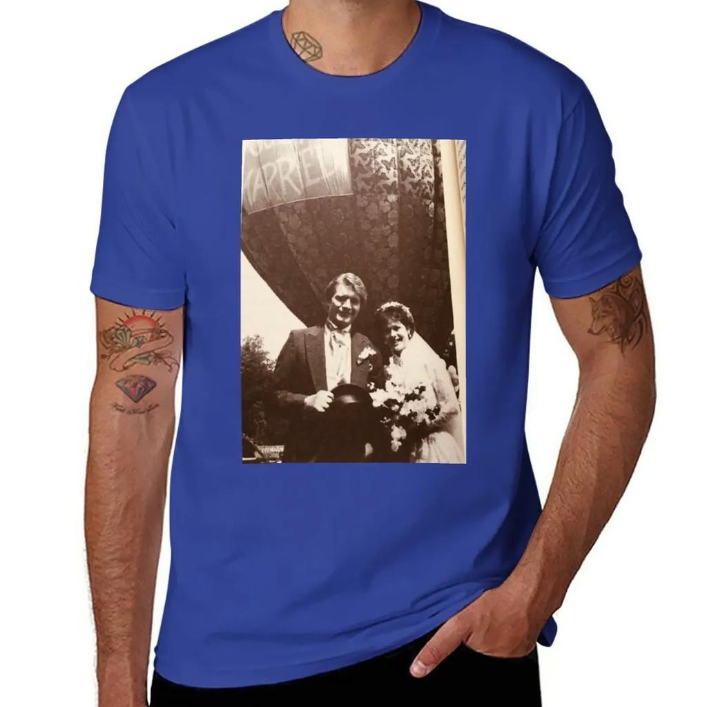 Guiding Light's Quint and Nola on their wedding day T-Shirt summer clothes anime clothes black t-shirts for men
