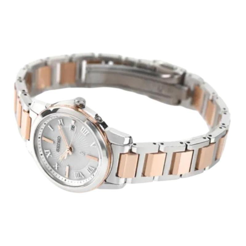 Seiko Серия Lukia 100 метров водонепроницаемость антимагнитный титановый сплав солнечная волна мода солнечный кварц титановый металлический ремешок женские часы серебристый SSQV108