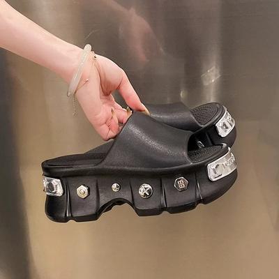 Женская обувь – Сандалии