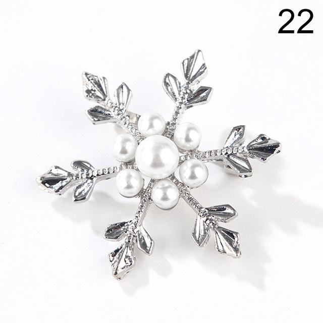 Fashion Jewelry High Quality Gold Color Brooch Pins Crystals Imitation Pearl Flower Brooch Women Wedding Party Accessories