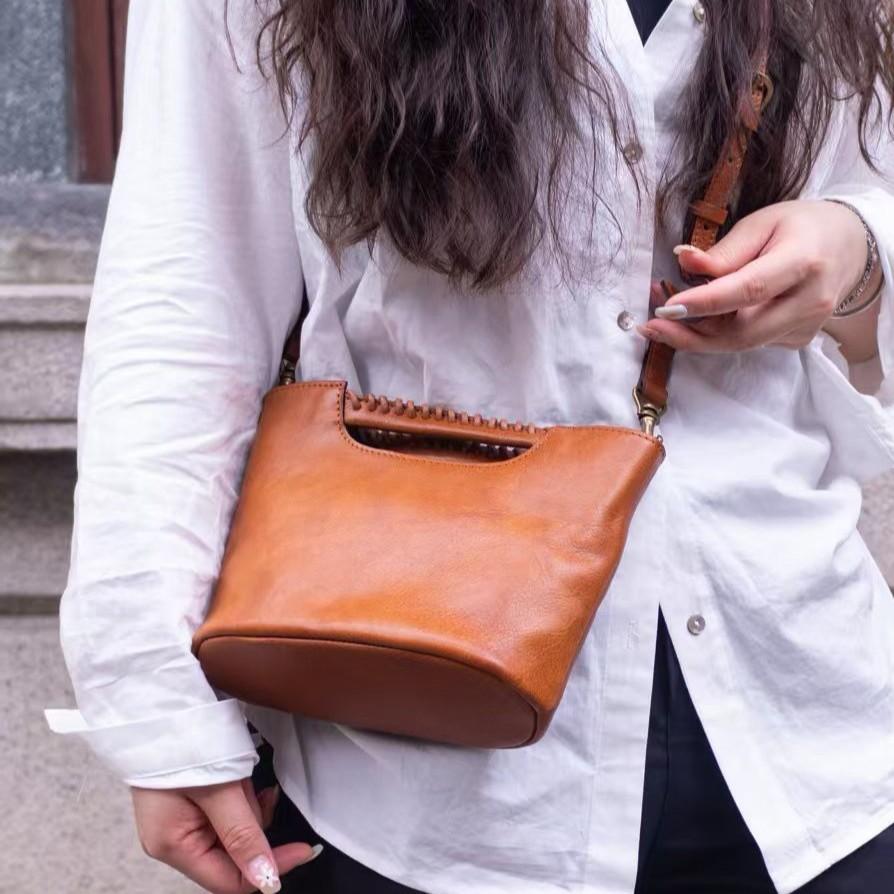 Women's Top-Grain Cowhide Leather Handbag 2025 New Style High-End Retro Real Leather Tote Bag Single Compartment with Adjustable Hand Strap