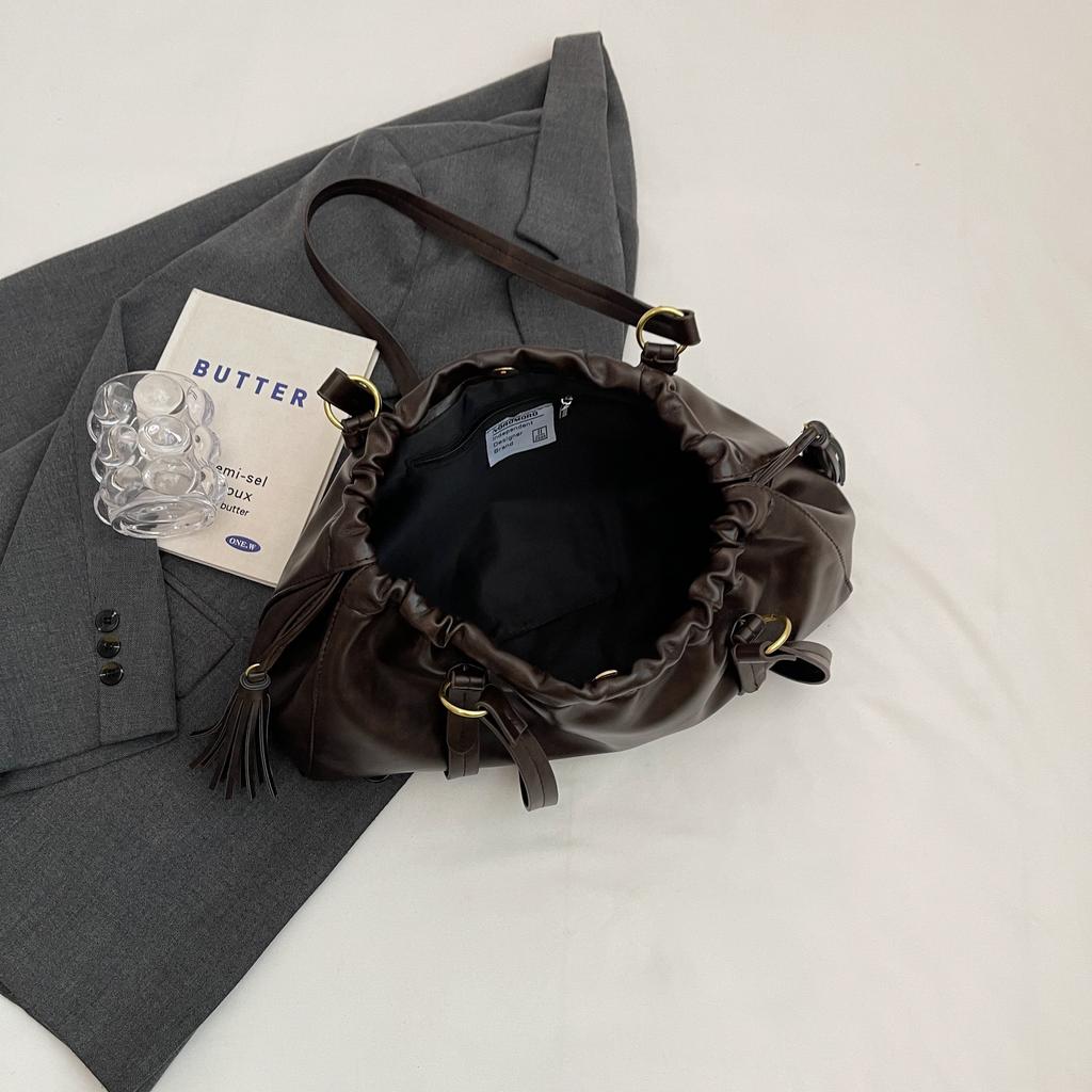 Женская сумка для поездок под мышкой, большая вместимость, новая осенне-зимняя повседневная ретро-сумка на одно плечо с плиссировкой