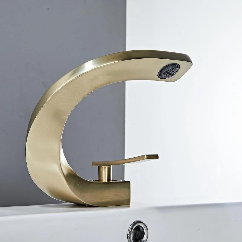 Tuqiu Bathroom Faucet Brass Gold White Bathroom Basin Faucet Cold Hot Water Mixer Sink Tap Deck Mounted White Rose Gold Tap