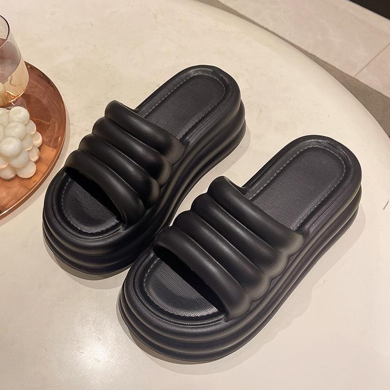 Женские летние шлепанцы на толстой подошве EVA, увеличивающие рост, модные и универсальные новые модели, ощущение ходьбы по дерьму, прохладные шлепанцы для дома и улицы