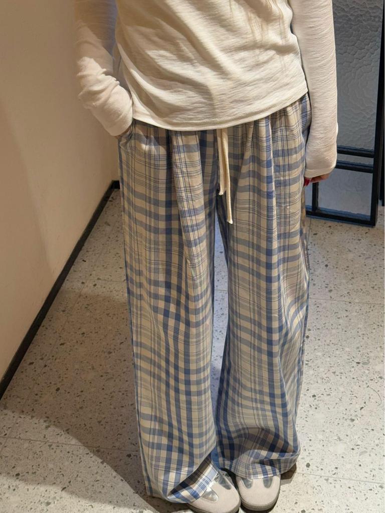 Korean-Style Light Blue Plaid Wide-Leg Pants for Women - Slimming, Elastic Waist, Casual Fashion