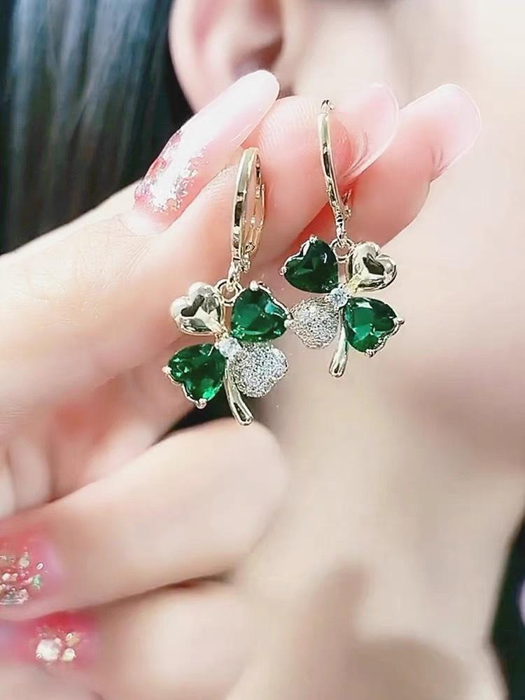 Elegant Green Four-Leaf Clover Micro-Inlaid Earrings - Trendy Japanese & Korean Design