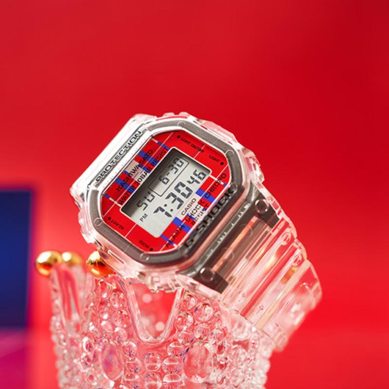Casio Мужские часы Серия G-SQUAD Красные DWE-5600KS-7JR DWE-5600KS-7JR