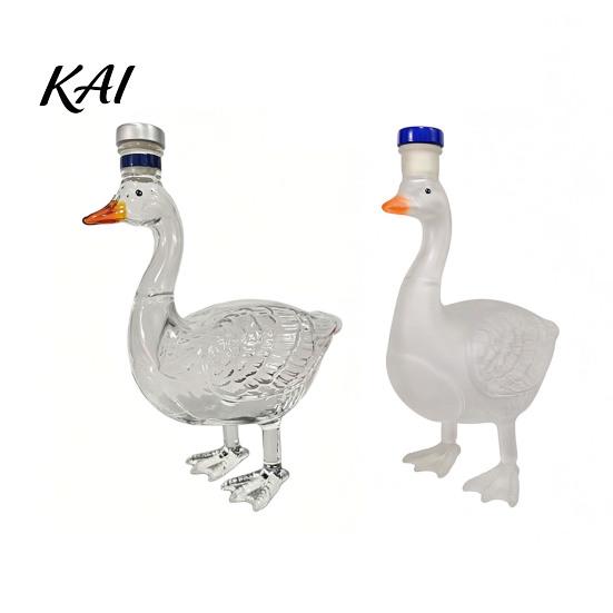 Premium Collectible Bottle Goose Shape Glass Whiskey Decanter, 3D Bird Liquor with Frosted Stopper, 350ml Art Vodka Wine Dispenser for Home
