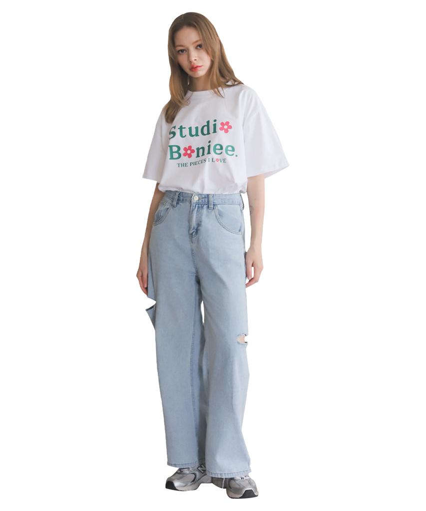 BONIEE Flower Typo Logo Graphic Loose T-Shirt White