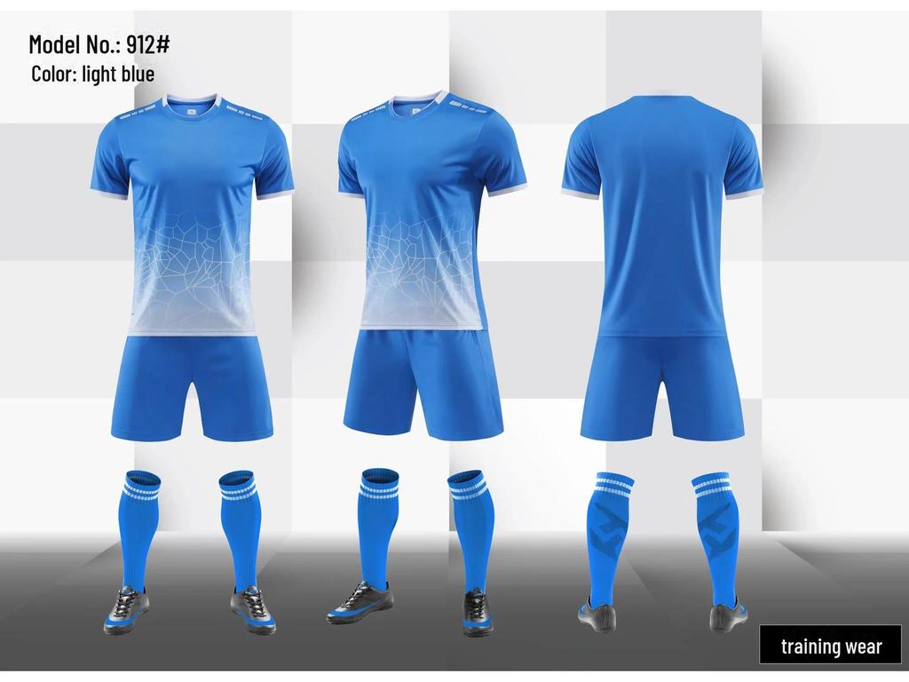 Летние спортивные костюмы для мальчиков: Футбольная форма и футболки для юношеских команд