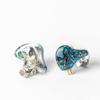 qdc Anole V3 Features two tuning switches and a plug with switchable II-S [3BA Multi-Driver Earphones] 3-in-1 3.5mm/2.5mm/4.4mm connectors.
