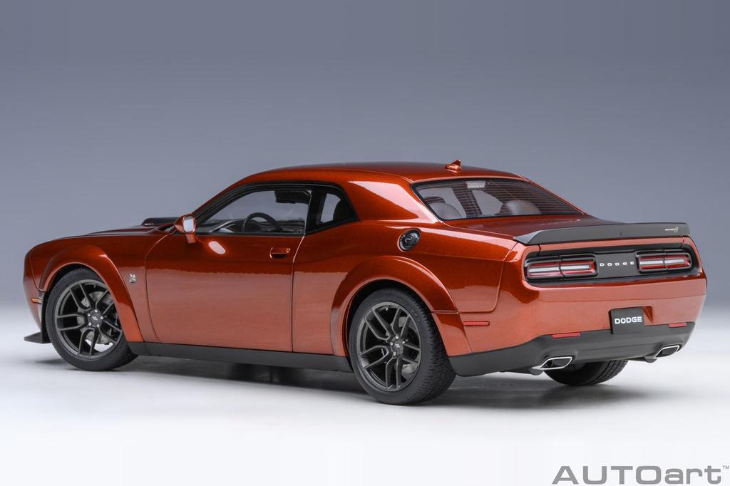 AUTOart Scale Dodge Challenger Scat Pack Widebody 2022 Sinamon Orange Finished Product 1/18 R/T Stick/Metallic