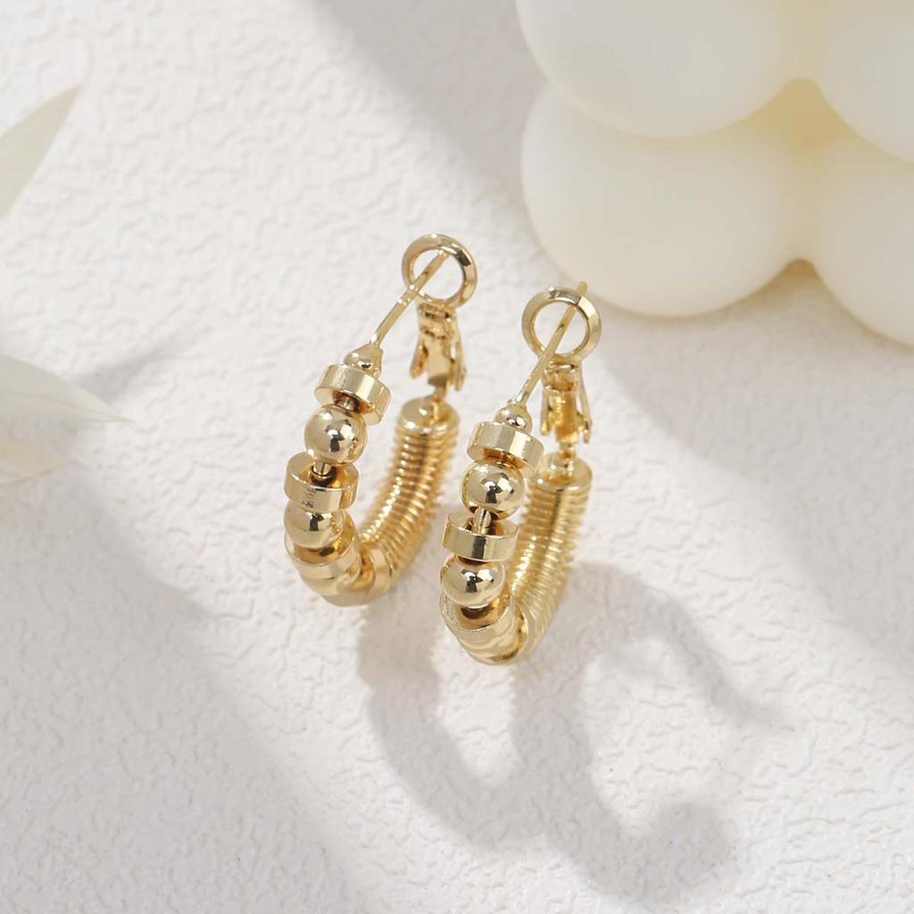 Преувеличенные персонализированные серьги в стиле панк, женские модные серьги для трансграничной внешней торговли, уникальные бисерные медные украшения для ушей