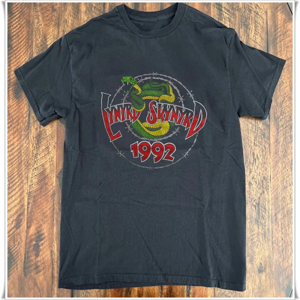 Lynyrd Skynyrd 1992 Tour T-shirt, Unisex Black T-shirt, Size S-5XL