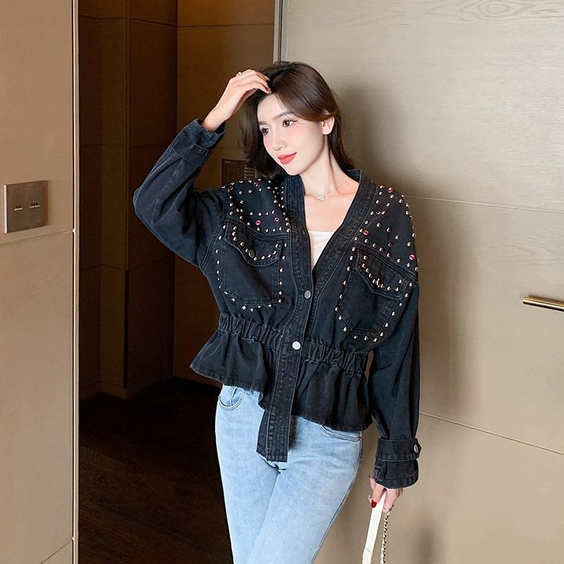 Autumn and Winter Retro Design Sense of the New Loose Short Heavy Riveted Beads Loose Denim Jacket