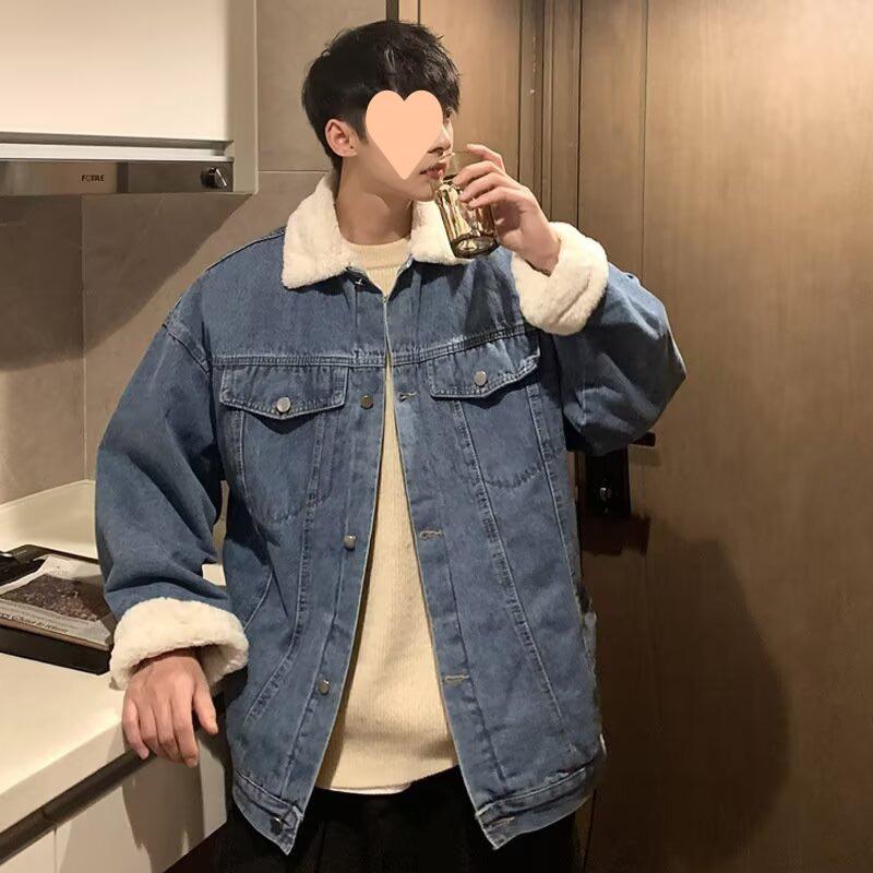 Джинсовая куртка мужская шерпа осень и зима плюс бархат утолщенная теплая хлопковая куртка свободная и красивая корейский стиль модная куртка для пары